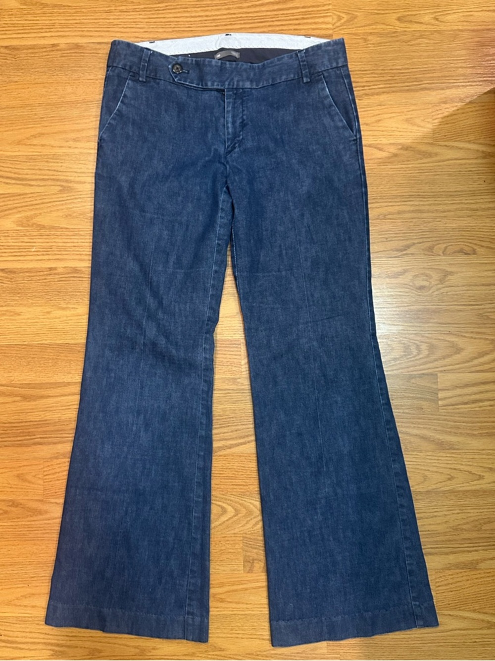 GAP straight fit flared leg jeans size 4R